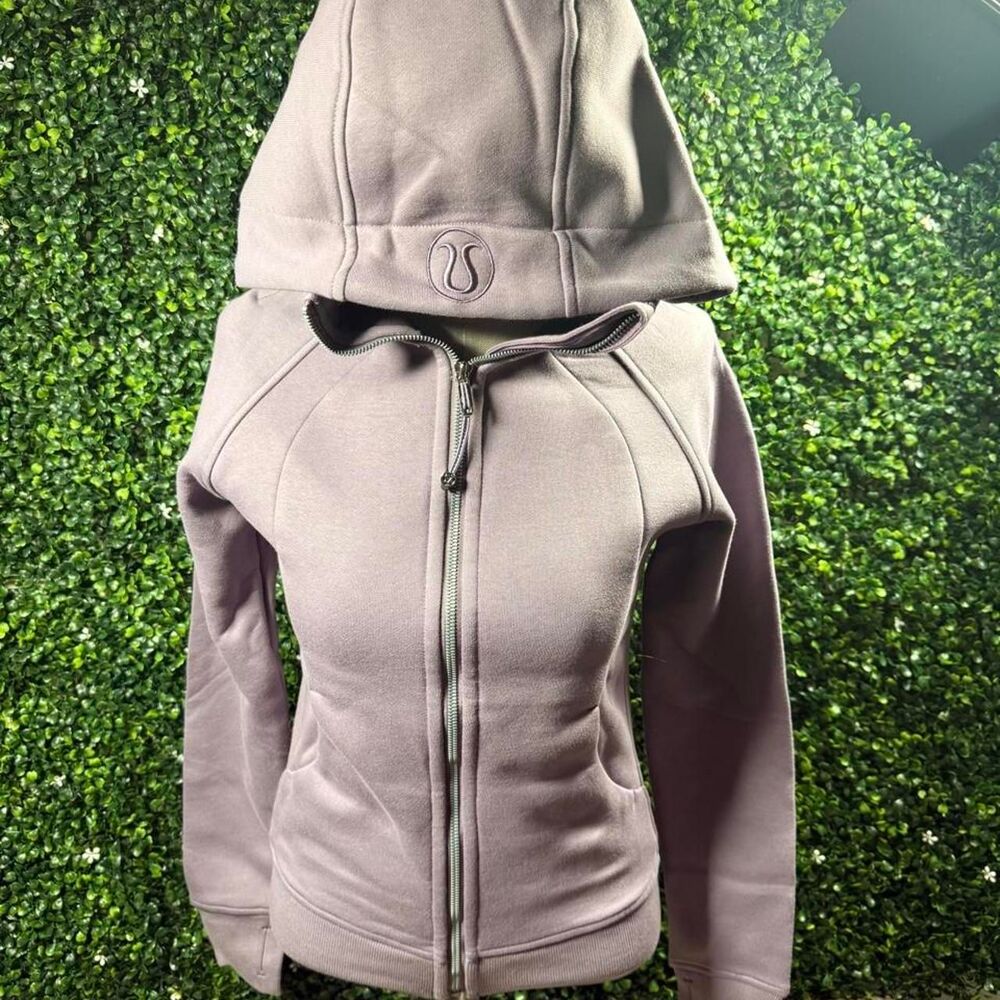 Lululemon Women's Purple and Grey Sweatshirt
